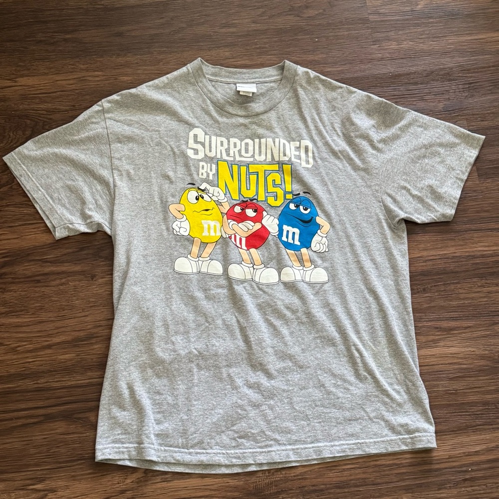 2011 M&M’s Surrounded By Nuts! Graphic T-Shirt‎ Gray Sz XL Rare Promo Tee